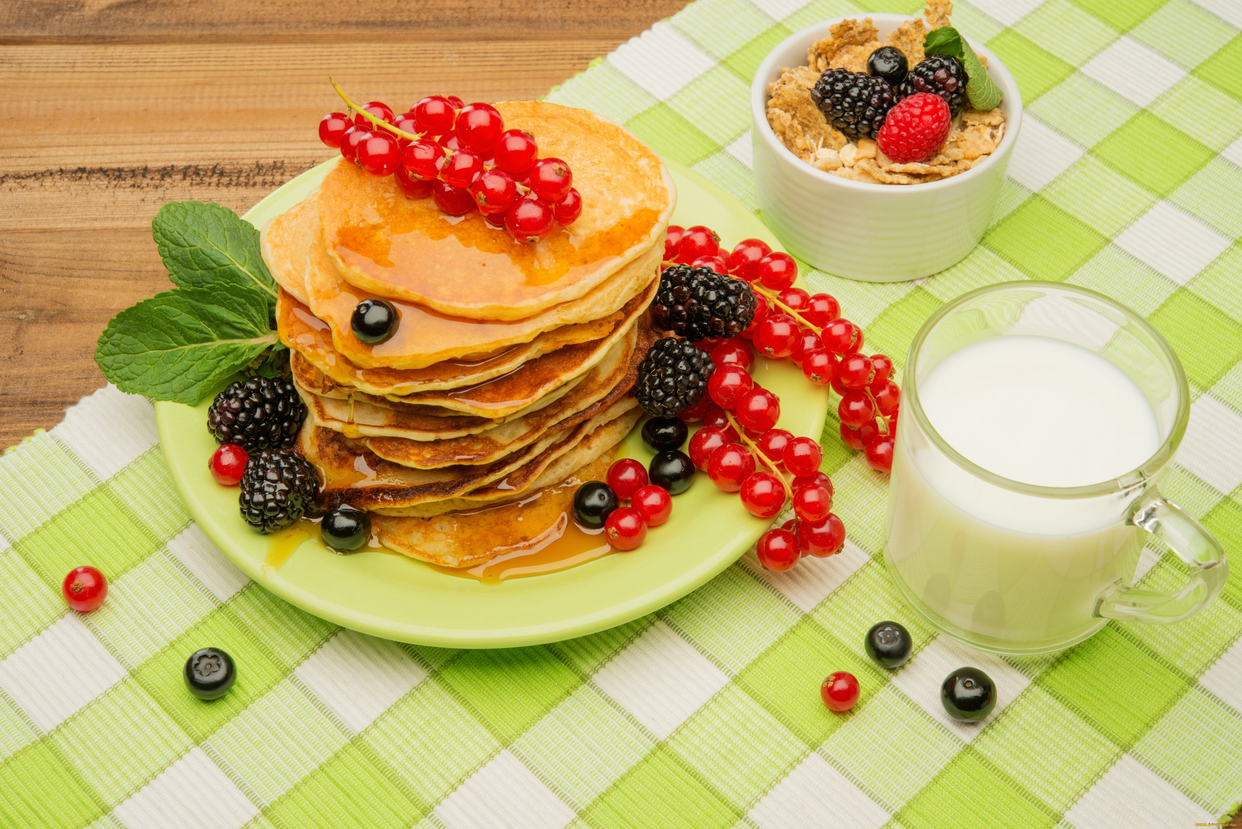 , ,  , fresh, breakfast, , , pancake, berries, , 